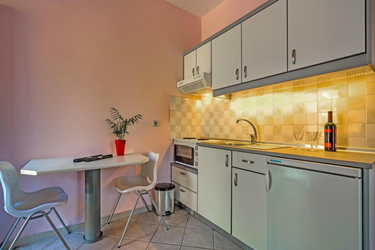 Elegant 1Br By Heraklion Beach Sun &Comfort Await Amoudara Lasithiou Eksteriør bilde